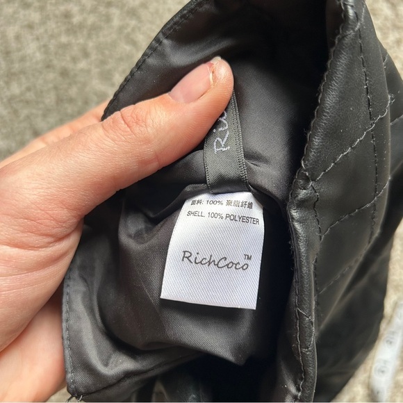 🦋 Richcoco Faux Leather Black Mini Skirt Holiday Party Formal Small 💖 - Picture 2 of 6